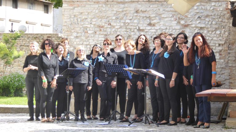 Al castello di Porcia  il concerto gospel delle “Simple voices”