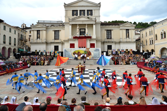 Dama Castellana, via al festival rinascimentale diffuso