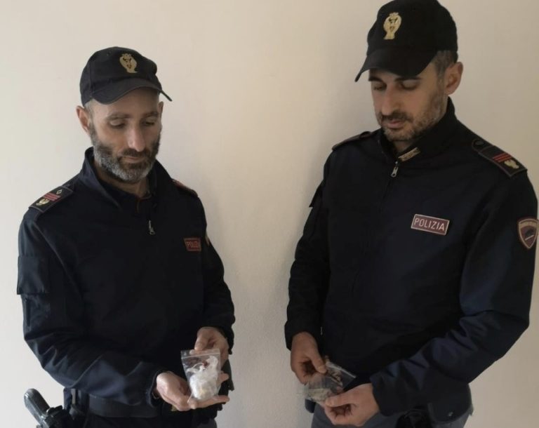 Droga, Polizia arresta 22enne rifornito da amico in Veneto