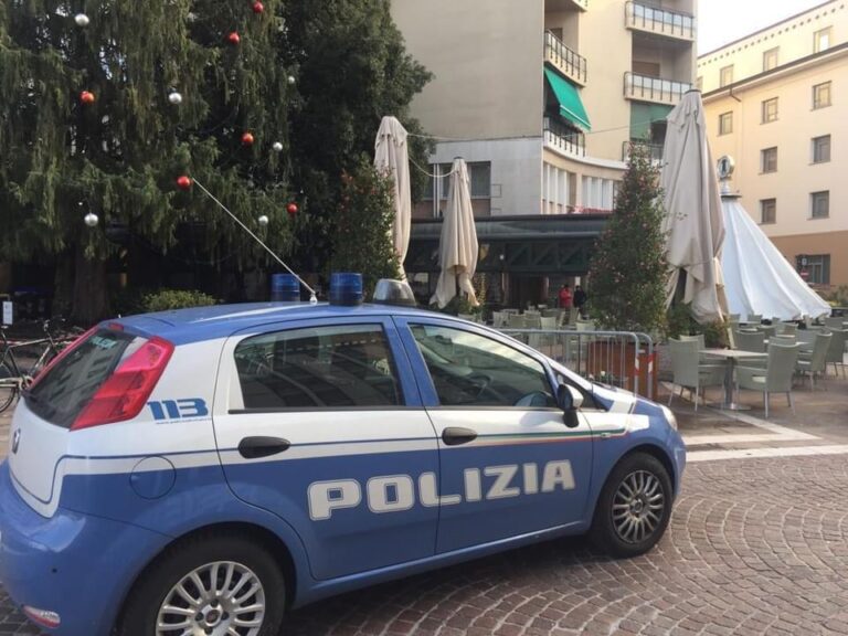 Festeggiano passaggio a zona gialla. Minorenne all’ospedale. Sospeso il “Posta” 25 giorni