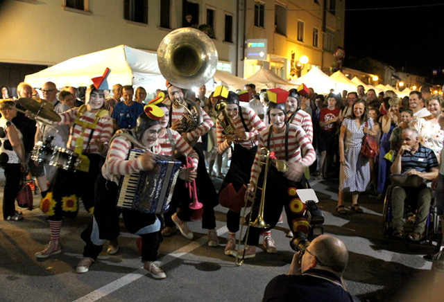 Piazza e strade di Zoppola si trasformano in spazi artistici e gastronomici per la 20^ edizione di Arti e Sapori